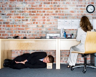 3 nguy cơ “ngồi lâu” của dân văn phòng - 1