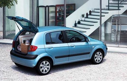 “Cuộc chiến” xe nhỏ - 1