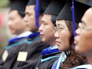 Đào tạo ít nhất 20.000 tiến sĩ trong vòng 10 năm tới - 1 Đào tạo ít nhất 20.000 tiến sĩ trong vòng 10 năm tới - 1