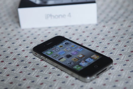 Gặp iPhone 4 đầu tiên tại Việt Nam - 11 Gặp iPhone 4 đầu tiên tại Việt Nam - 11