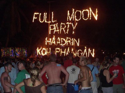 Thái Lan: 2 xuồng cao tốc đâm nhau, 42 người bị thương - 1 Thái Lan: 2 xuồng cao tốc đâm nhau, 42 người bị thương - 1