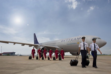 Vietnam Airlines - sải cánh bay trên bầu trời quốc tế - 1 Vietnam Airlines - sải cánh bay trên bầu trời quốc tế - 1