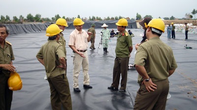 Tập trung xử lý ô nhiễm dioxin ở sân bay Biên Hoà - 1 Tập trung xử lý ô nhiễm dioxin ở sân bay Biên Hoà - 1