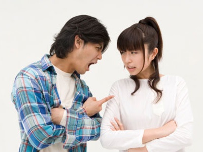 “Yêu nhau lắm, cắn nhau đau” - 1 “Yêu nhau lắm, cắn nhau đau” - 1