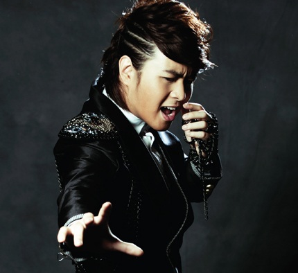 Wanbi Tuấn Anh tái xuất với hình ảnh cá tính hơn - 3