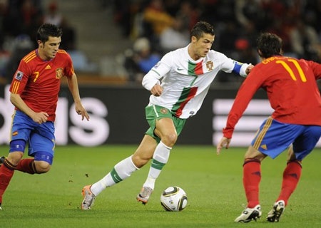 Báo chí Bồ Đào Nha chỉ trích Ronaldo và đồng đội - 3 Báo chí Bồ Đào Nha chỉ trích Ronaldo và đồng đội - 3