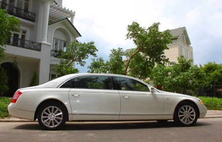 Ngắm chiếc Maybach 62S đặc biệt tại Việt Nam - 3 Ngắm chiếc Maybach 62S đặc biệt tại Việt Nam - 3