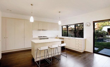 Ghé thăm “tổ ấm” triệu đô của em gái Kylie Minogue - 9 Ghé thăm “tổ ấm” triệu đô của em gái Kylie Minogue - 9