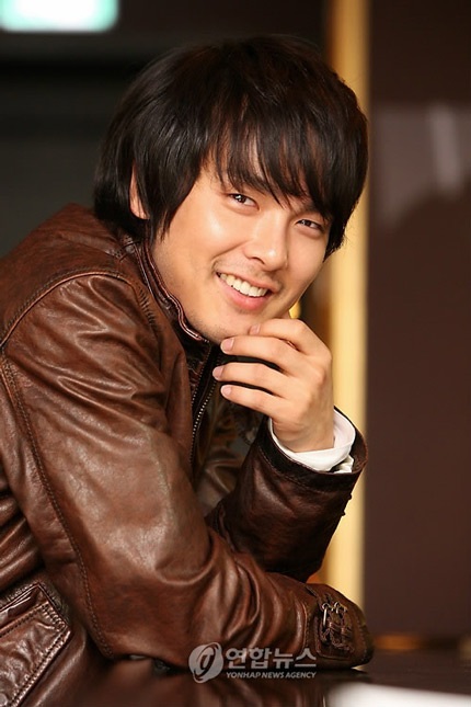 Xem lại những bức hình của tài tử đoản mệnh Park Yong Ha - 23 Xem lại những bức hình của tài tử đoản mệnh Park Yong Ha - 23