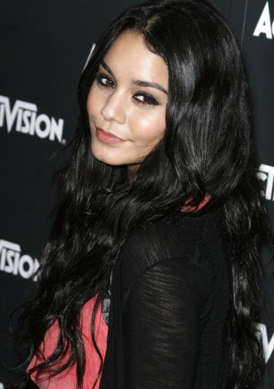 Vanessa Hudgens: “Tôi và Zac Efron chưa sống chung” - 2 Vanessa Hudgens: “Tôi và Zac Efron chưa sống chung” - 2