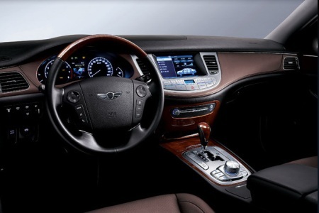 Hyundai Genesis bản 2011 dùng cần số giống BMW - 13 Hyundai Genesis bản 2011 dùng cần số giống BMW - 13