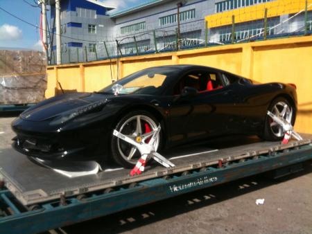 “Ngựa chiến” Ferrari 458 Italia về Việt Nam - 3 “Ngựa chiến” Ferrari 458 Italia về Việt Nam - 3