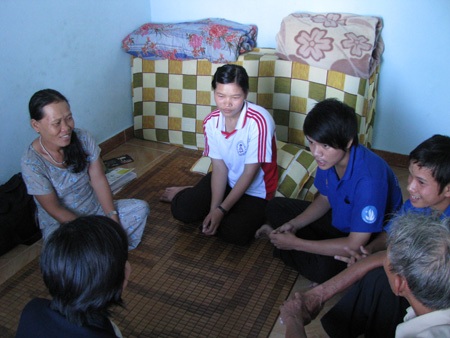 Những mái nhà đến hẹn lại tiếp sức mùa thi - 1