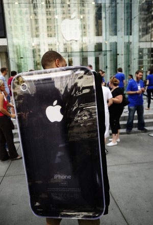 Apple bị kiện vì lỗi sóng iPhone 4 chập chờn - 1 Apple bị kiện vì lỗi sóng iPhone 4 chập chờn - 1