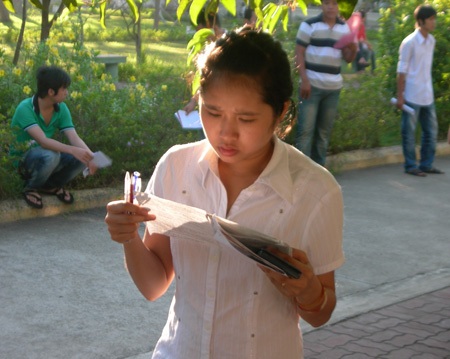 Hôm nay, hơn 600.000 thí sinh bắt đầu “đọ sức” - 8