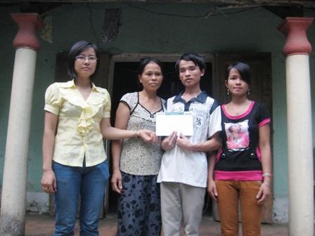 Một giảng viên ủng hộ em Vũ Văn Tuấn đi thi ĐH - 1