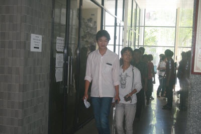 Kết thúc buổi thi đầu tiên: Đề Toán khó “ăn” điểm  - 2