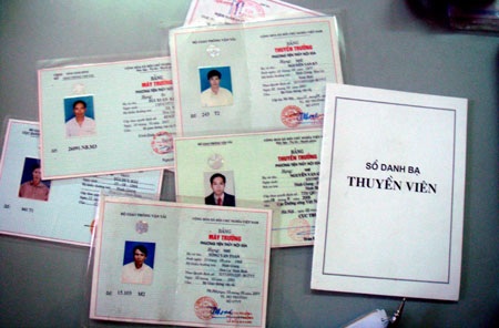 Tóm tàu “cát tặc” 1.000 tấn lớn nhất từ trước đến nay - 2 Tóm tàu “cát tặc” 1.000 tấn lớn nhất từ trước đến nay - 2