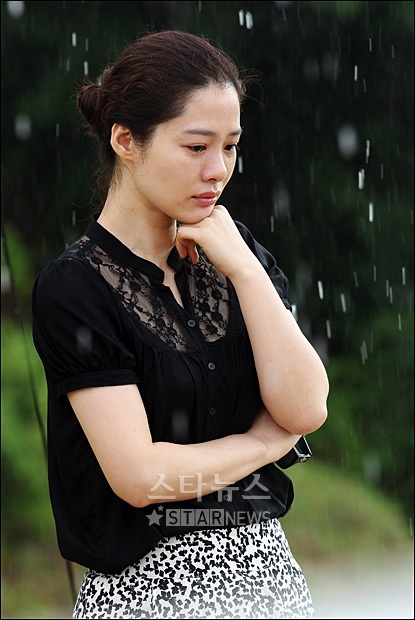 Park Yong Ha luôn thấy cô độc - 5