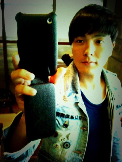 Park Yong Ha luôn thấy cô độc - 2