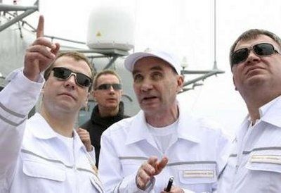 Tổng thống Nga thị sát tập trận trên chiến hạm hạt nhân - 12