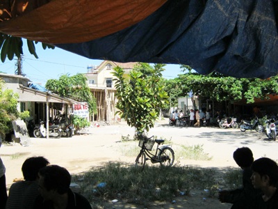 Xả súng trên phố, một người tử vong - 2