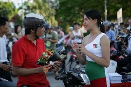 K+ đến với thành phố Hoa phượng đỏ - 1 K+ đến với thành phố Hoa phượng đỏ - 1