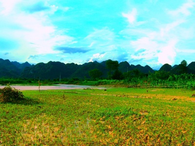 Kinh hoàng “nước đỏ” bủa vây xã nghèo  - 1