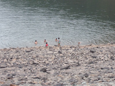 Rình rập những hiểm nguy từ tử thần - 1