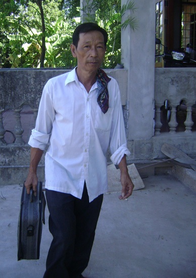 60 tuổi vẫn “máu lửa” đi thi đại học - 1