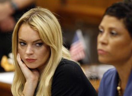 Lindsay Lohan phải “bóc lịch” 3 tháng - 3 Lindsay Lohan phải “bóc lịch” 3 tháng - 3