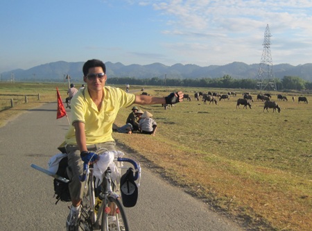 Tiết lộ về Hiển “đạp xe xuyên Việt” - 8 Tiết lộ về Hiển “đạp xe xuyên Việt” - 8