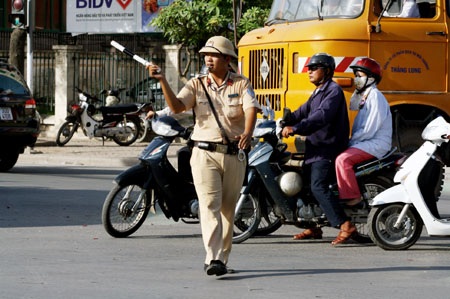 “Nướng” mình giữa chảo lửa - 1