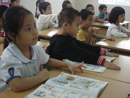 Cử tri chưa “thông” mức điều chỉnh học phí - 1 Cử tri chưa “thông” mức điều chỉnh học phí - 1