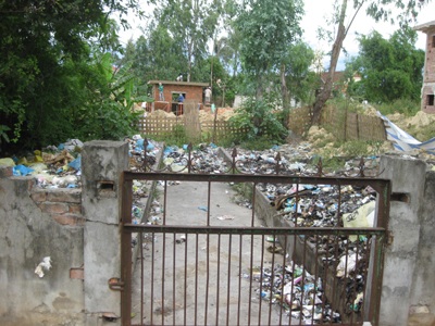 Rùng mình khi “thăm” bãi rác thải của bệnh viện - 13