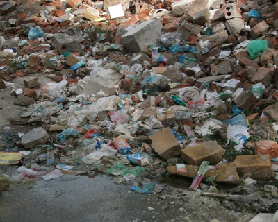 Rùng mình khi “thăm” bãi rác thải của bệnh viện - 7