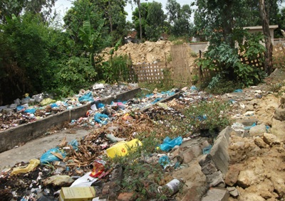 Rùng mình khi “thăm” bãi rác thải của bệnh viện - 9