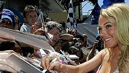 “Hành trình” tới… nhà tù của sao trẻ Lindsay Lohan - 6