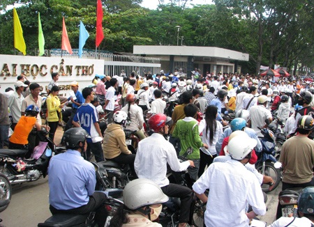 Bất ngờ với đề Văn khối D - 6 Bất ngờ với đề Văn khối D - 6
