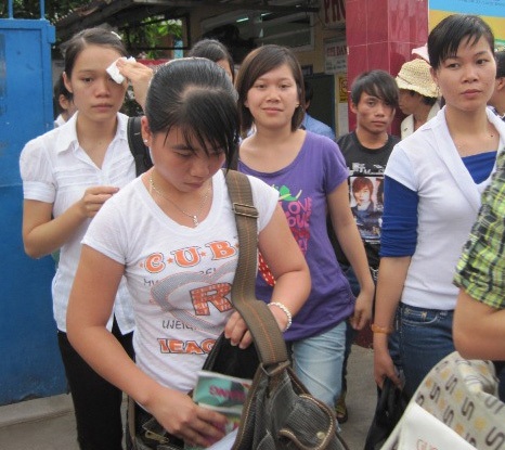 Chật vật với đề Sử dài  - 1 Chật vật với đề Sử dài  - 1