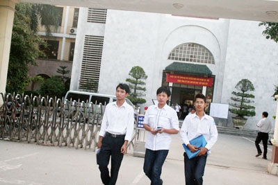 Đề Toán khối B và D: “Khó nuốt” - 1 Đề Toán khối B và D: “Khó nuốt” - 1