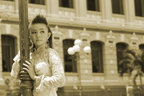 Ngắm “bé” Xuân Mai duyên dáng trong tà áo dài - 9