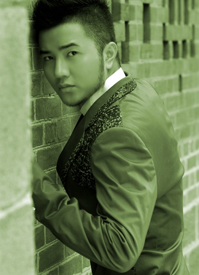 Ngắm “bé” Xuân Mai duyên dáng trong tà áo dài - 4