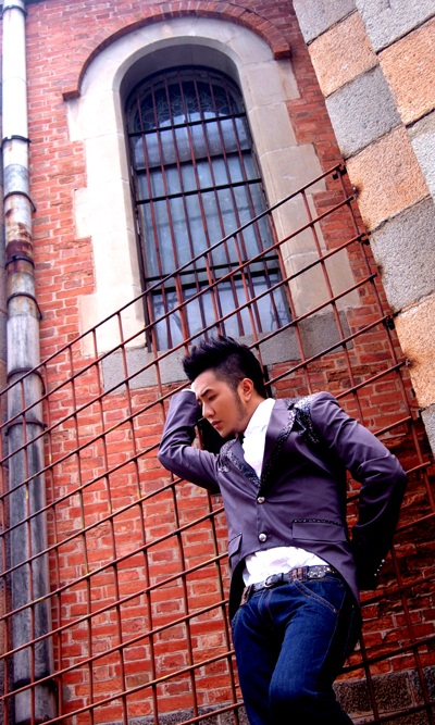 Ngắm “bé” Xuân Mai duyên dáng trong tà áo dài - 3