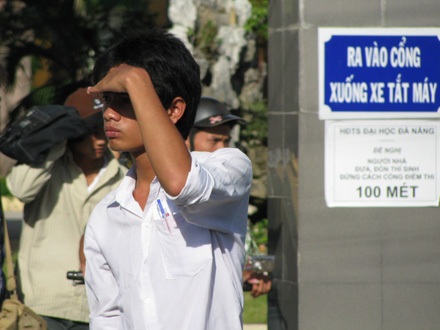 Đề Toán khối B và D: “Khó nuốt” - 8 Đề Toán khối B và D: “Khó nuốt” - 8