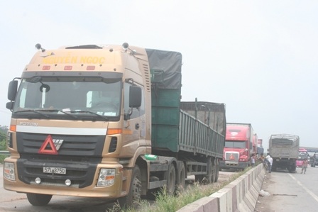 Kiến nghị Thủ tướng lùi thời gian xử phạt tài xế “thiếu” bằng FC - 1