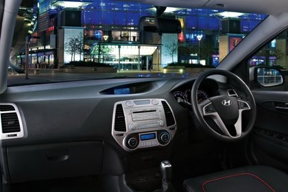 Một số thay đổi trên Hyundai i20 tại châu Âu - 2 Một số thay đổi trên Hyundai i20 tại châu Âu - 2
