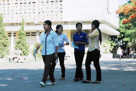 Chật vật với đề Sử dài  - 7 Chật vật với đề Sử dài  - 7
