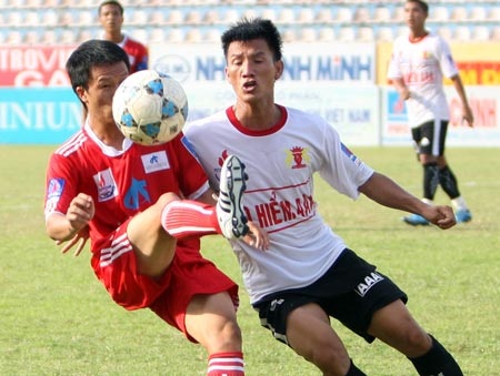 Gỡ phút chót, V. Ninh Bình “hút chết” trước M. Nam Định - 1 Gỡ phút chót, V. Ninh Bình “hút chết” trước M. Nam Định - 1