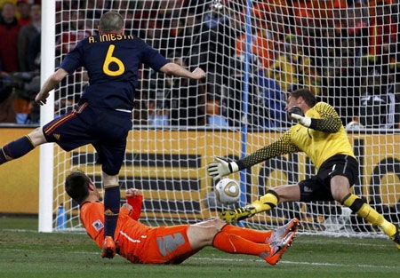 Thắng nghẹt thở Hà Lan, TBN vô địch World Cup 2010 - 5